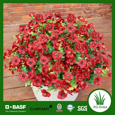 Rød kunstig blomsterbukett